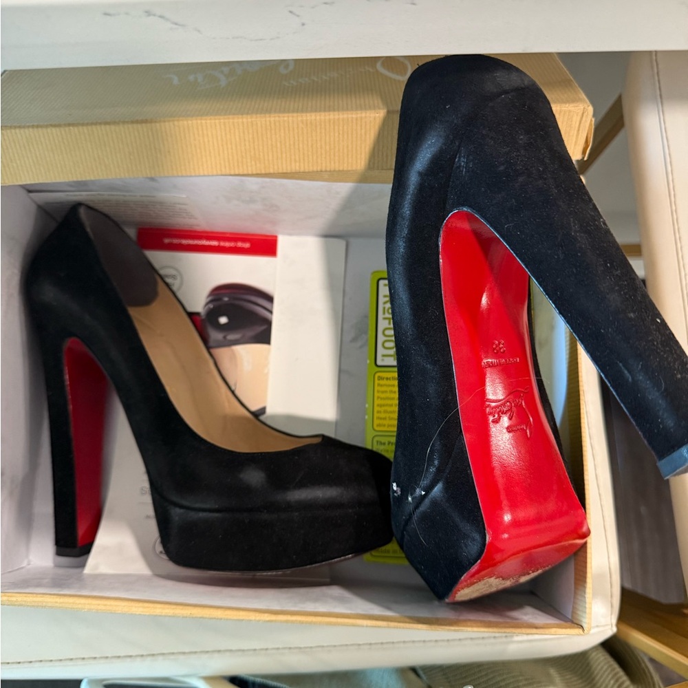 Elegant Black and Red Women's Heels